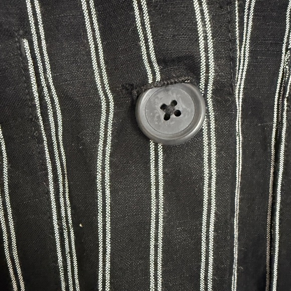 Black & White Pinstripe Blazer – Lightweight Tailored Jacket - Picture 4 of 6